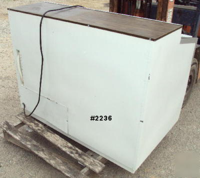 Reach-in ice cream freezer/chest/cabinet 