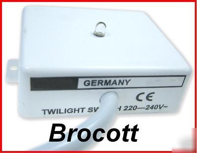 Daylight switch - 240VAC - automatic twilight switch