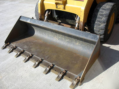2006 caterpillar 246B skid steer loader 900 hrs 