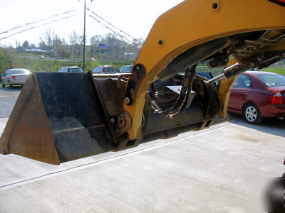 2006 caterpillar 246B skid steer loader 900 hrs 