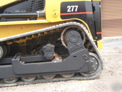 Cat 277 farm tractor skid steer loader