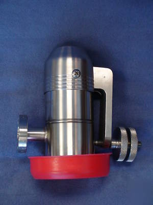 Varian variable leak valve for vacuum chamber pump