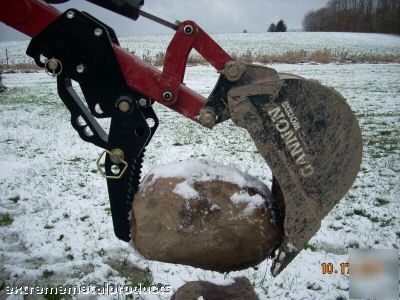 Kubota bx 24 bx 23 BT610 BH75 and woods backhoe thumb 