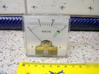 New voltmeter 0 to 15V & 0 to 3 v old stock