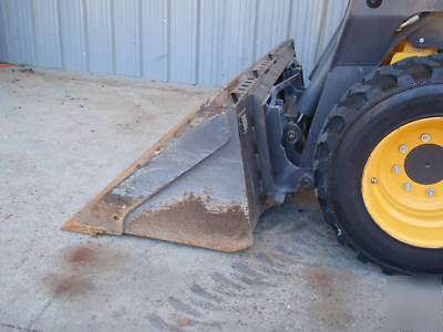 2008 volvo MC70B skid steer