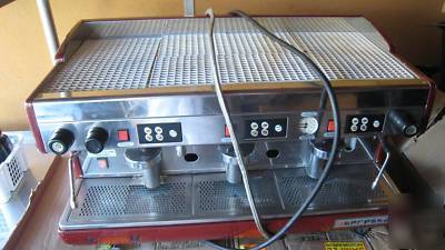 Crimson red espressa 3 group automatic espresso machine