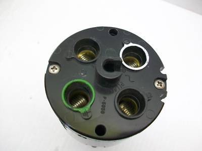 100A hubbell HBL4100B12W/4100B12W&HBL4100C12W/4100C12W