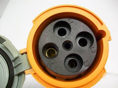 100A hubbell HBL4100B12W/4100B12W&HBL4100C12W/4100C12W