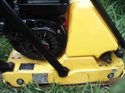 Wacker 1540 plate compactor honda 5.5 gas motor w/tank