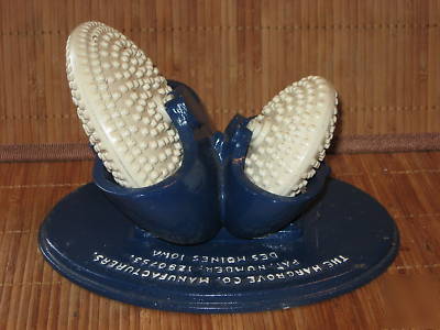 1800's miniature cast iron hargrove co hog oiler 