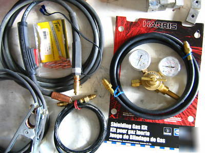 Lincoln MIG135 & 175 mig gun lot & harris gas regulator