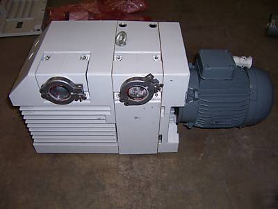 Leybold D40B trivac rotary vane dual stage pump