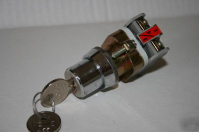Key switch industrial spec 250V 10A, 500V 4A FD2J41