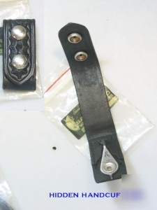 Safariland police duty hidden handcuff key belt keeper