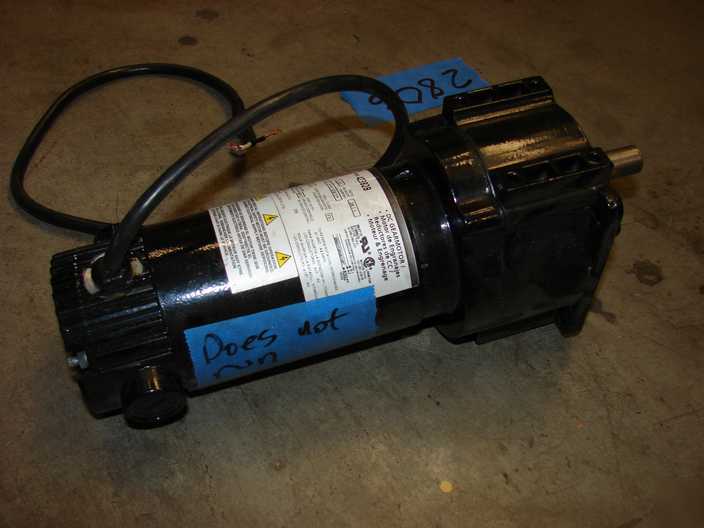 Dayton 4Z382 gearmotor 90VDC 1/8HP 64RPM parallel bad