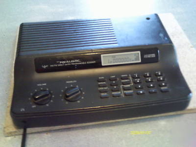 Realistic 60 channel pro-2029 scanning scaner radio