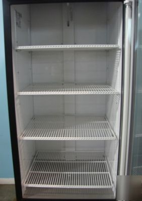 True gdm-26 single door display cooler