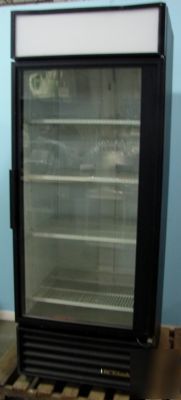 True gdm-26 single door display cooler