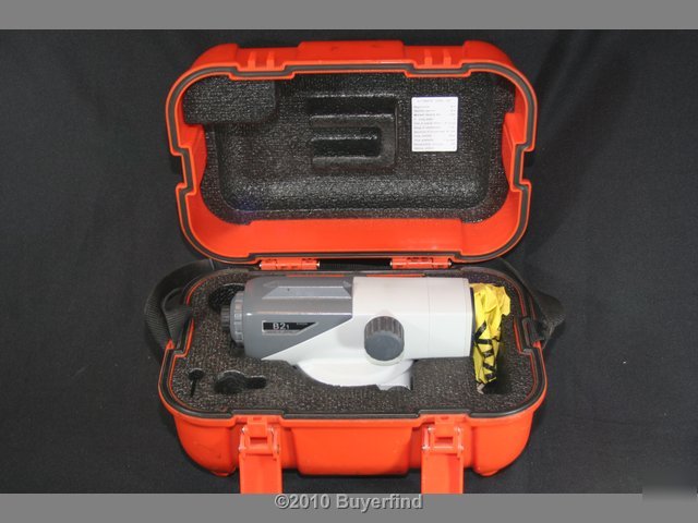 Sokkia B21 automatic level 30X magnification w/case