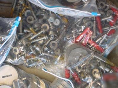 New large lot of strippit punch & die tooling 2000LBS