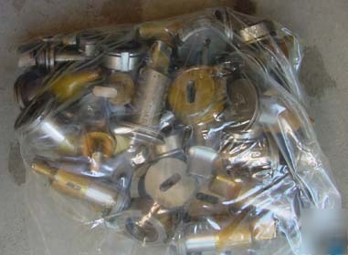 New large lot of strippit punch & die tooling 2000LBS