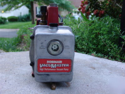Robinair vacuumaster 6 cfm 2 stage vacuum pump 15600
