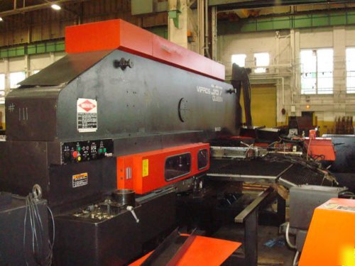 33 ton, amada, vipros 367 queen, fanuc 18P, 58 sta,2001