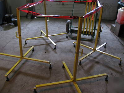Safety barricade setup, 8 free standing holders w/cart