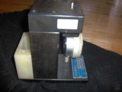 Mitutoyo 543-135B mounted on howell tool & gage fixture