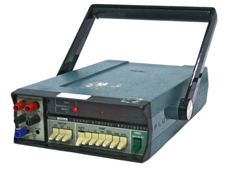 Fluke 8800A/af dmm 5-digit digital benchtop multimeter