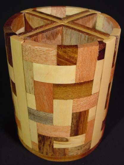 Reversible intarsia round wooden pen & pencil holder 