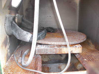 Vacu blast commercial sandblaster