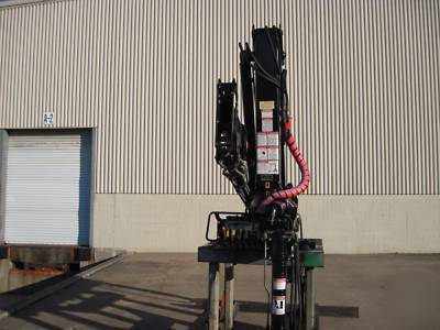 Hiab 071-2 knuckle boom crane