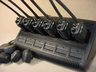 Qty 6 motorola HT750 16 ch vhf 136-174 mhz portables