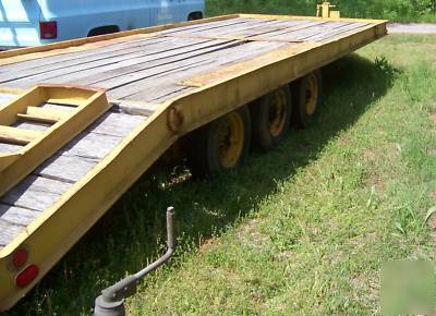 Case 580 b and 1977 hercules 21000LB. gvwr trailer