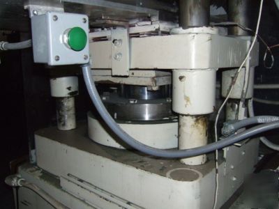 Cliffton 100 ton up acting 4 post press