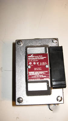 Cooper EDSC2194 1G push button station
