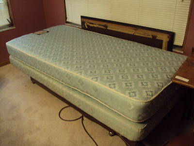 Extra long twin niagara therapy bed lifts massages used