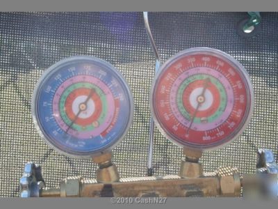 R-22 r-410A r-404A service manifold hoses gauges nice