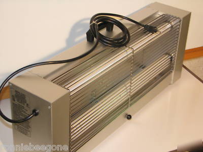 Insect light trap - gilbert # 219GT