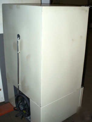 Masterbilt merchandising freezer