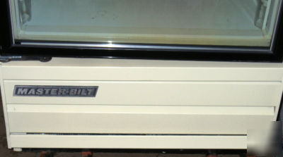 Masterbilt merchandising freezer