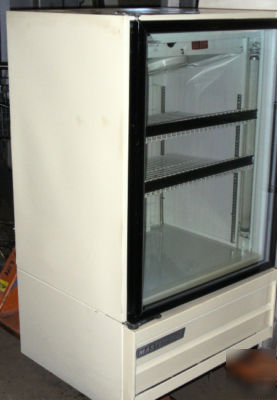 Masterbilt merchandising freezer