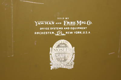 Yawman & erbe mfg. antique double door safe class a T20