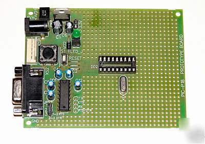 Pic microchip pic-P18 prototype board with components