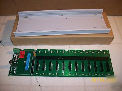 New opto 22 i/o board rack SNAPB12M 