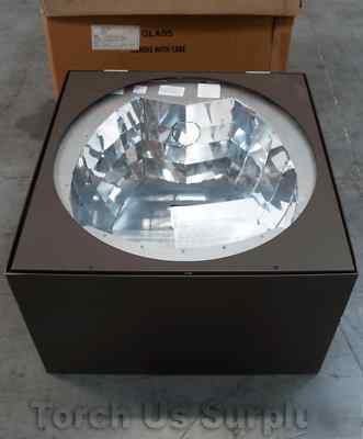 New fixture spaulding large commercial grade floodlight