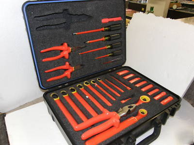 New salisbury deluxe maintenance insulated tool kit 