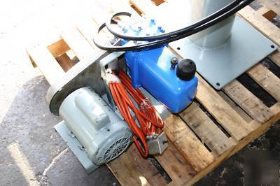 Hossfeld bender model no 2 tube and pipe bender