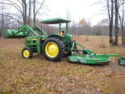 John deere 1050 4X4 utility tractor loader low hours